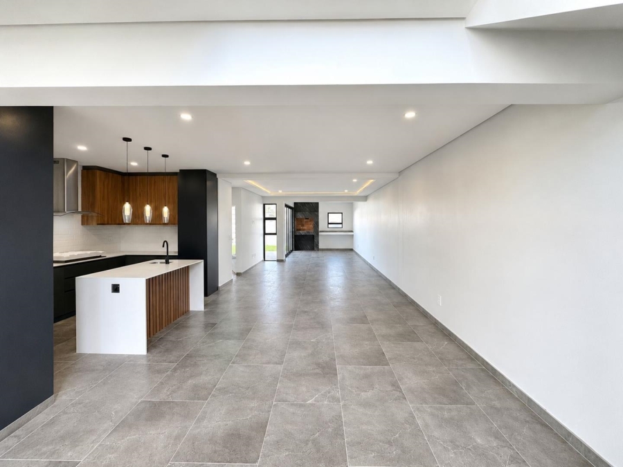 4 Bedroom Property for Sale in Sandown Western Cape